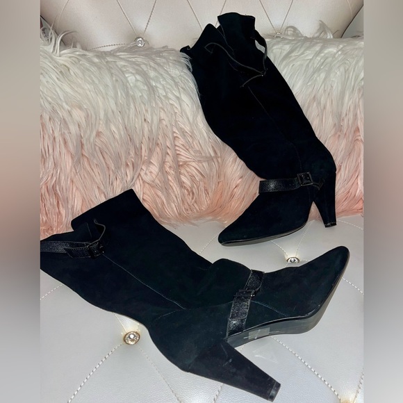 Colin Stuart Black Suede Buckle Cone Heel Boots Size 11B - Picture 12 of 16